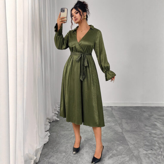Elegant Vintage High-Waisted A-Line Dress with V-Neck